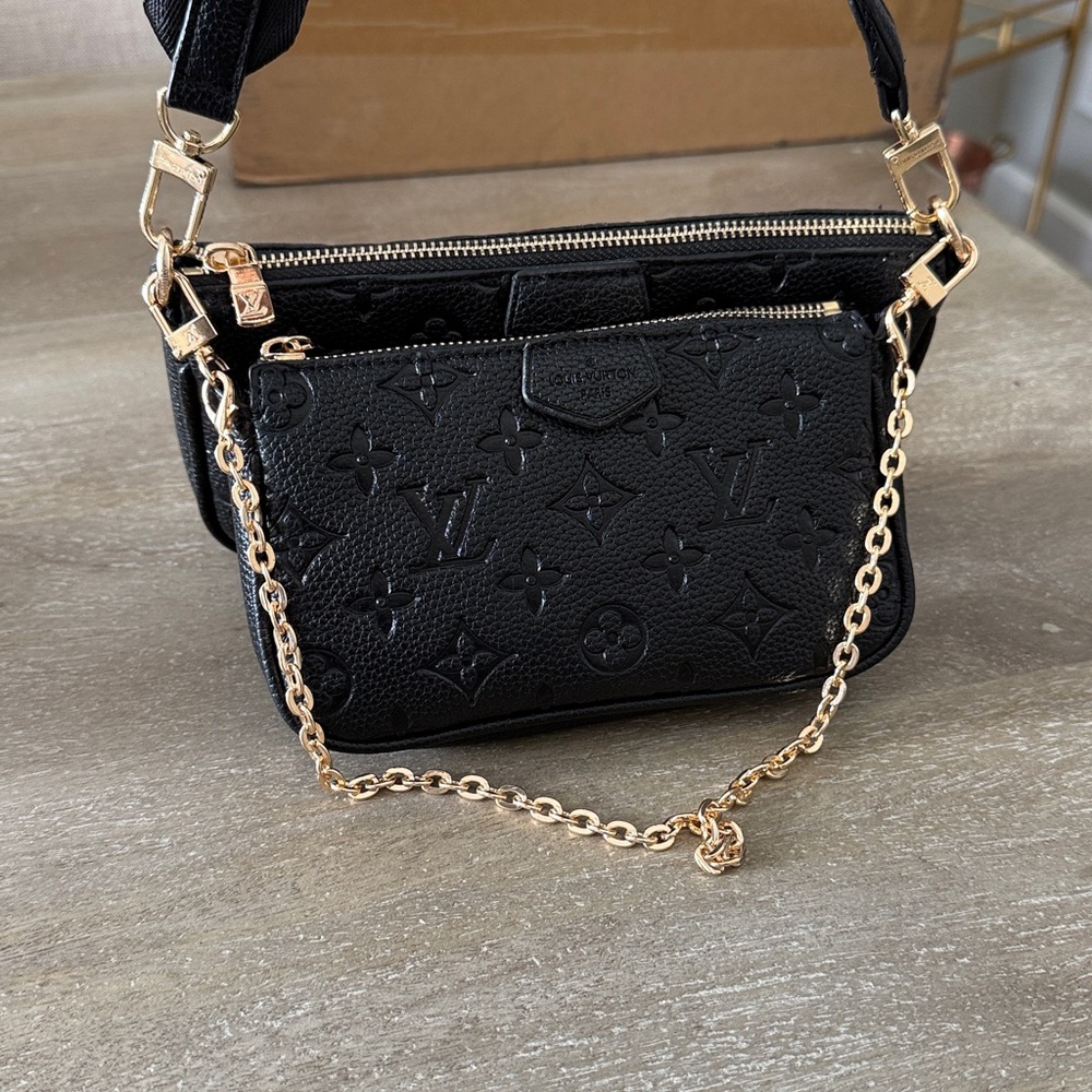Purse - Picture 2 of 7